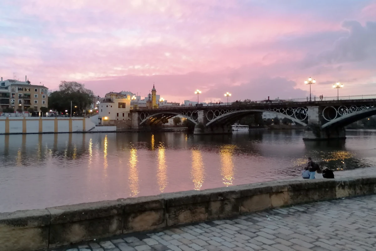 Tour las Leyendas de Triana, Visitas Guiadas