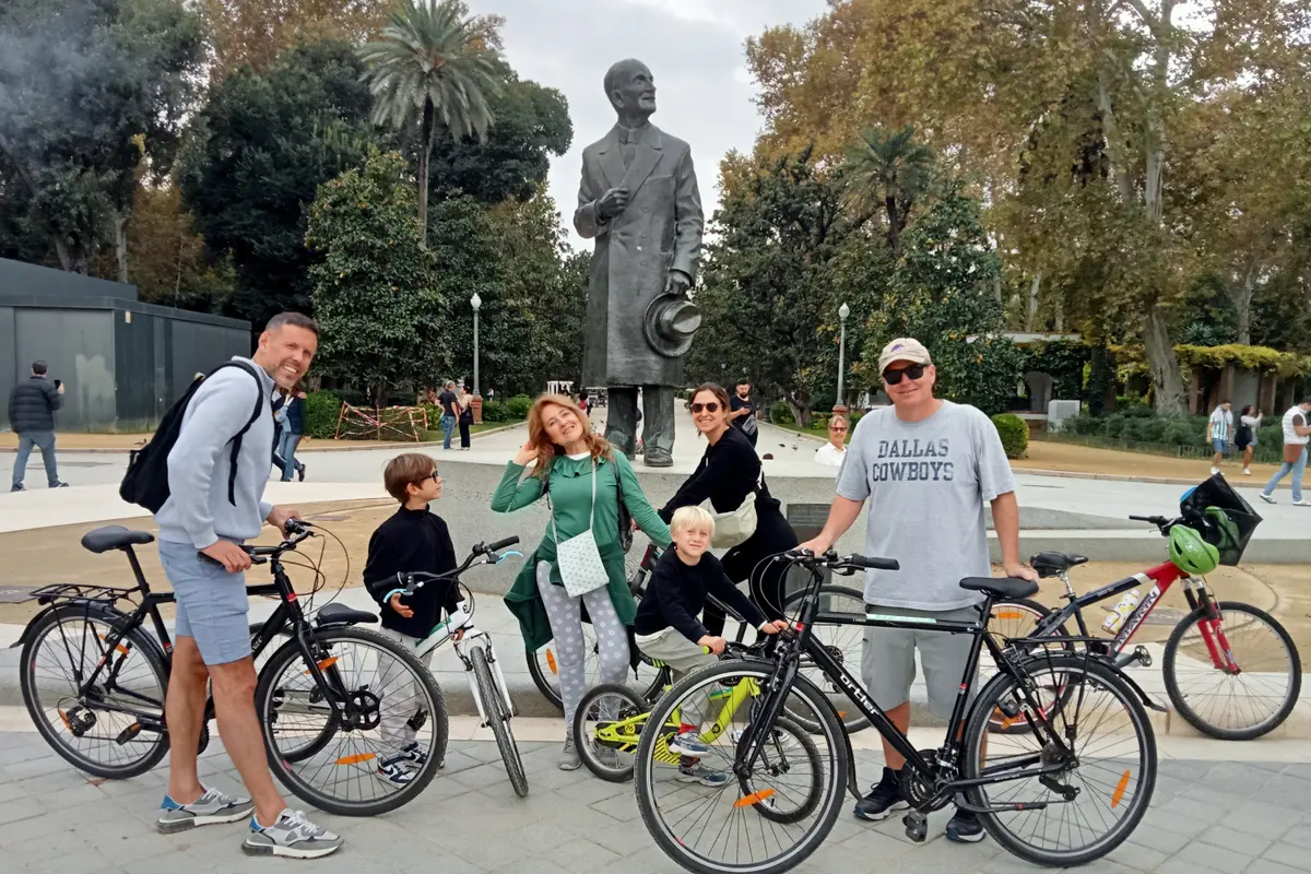 Tour de Sevilla en bicicleta, Visitas Guiadas