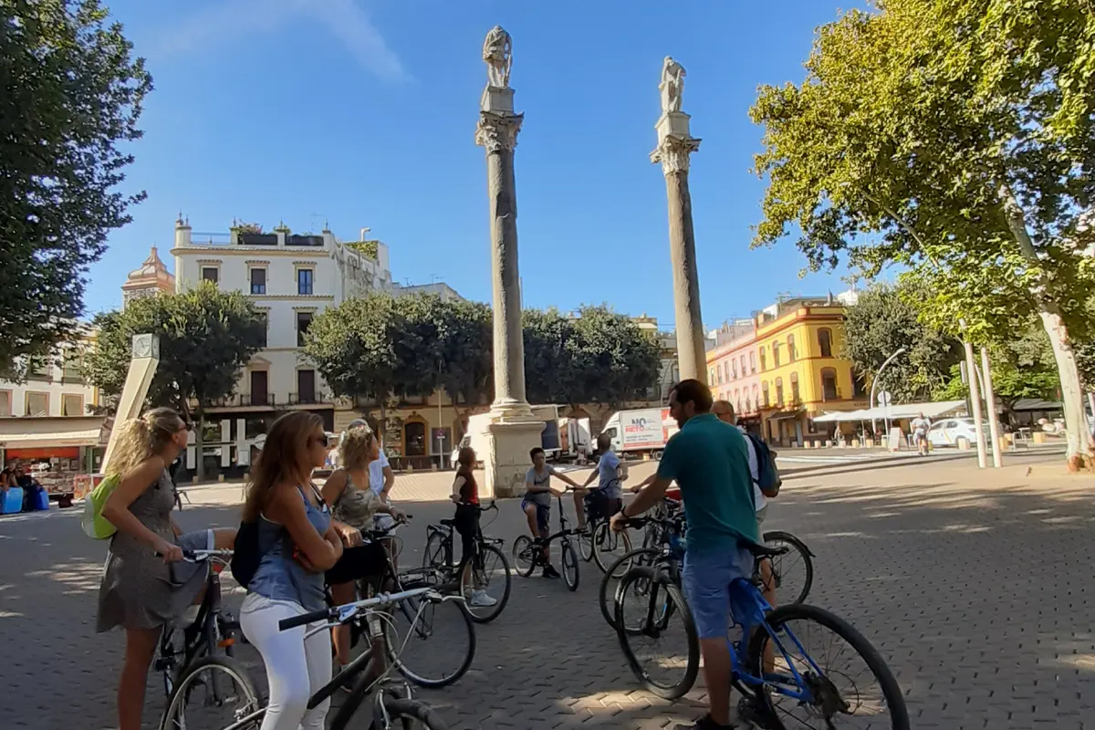 Tour de Sevilla en bicicleta, Visitas Guiadas