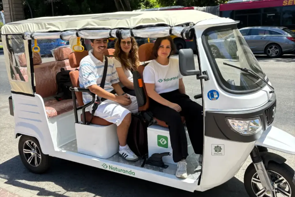 Paseo en tuk tuk por Sevilla