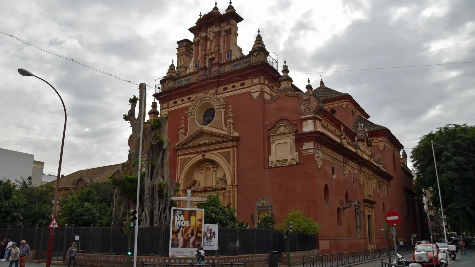 Blanca Paloma, Sevilla