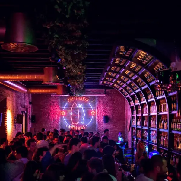 California Dreams, Sevilla