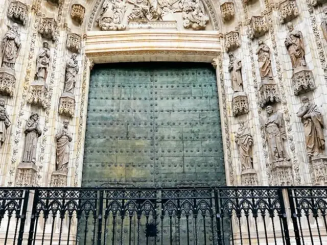 Sevilla-Kathedrale und Giralda: Audioguide-Tickets