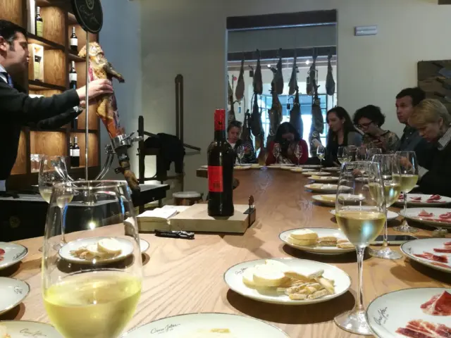Excursión a Aracena y Ruta del Cerdo Ibérico