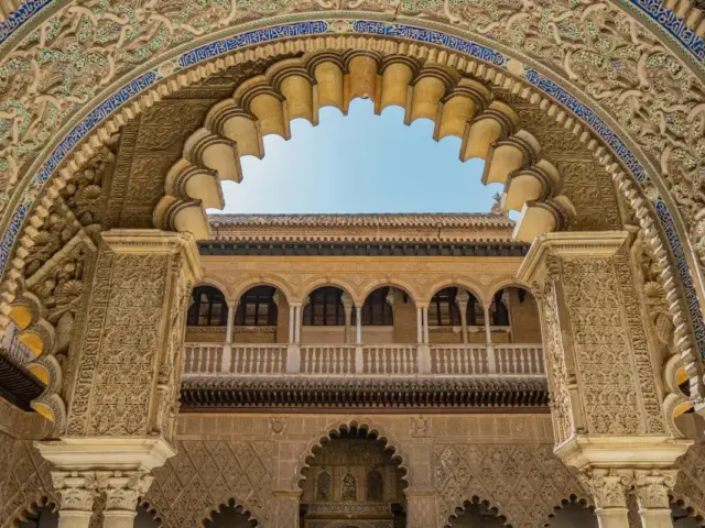 Visita guiada ao Alcázar em grupo reduzido