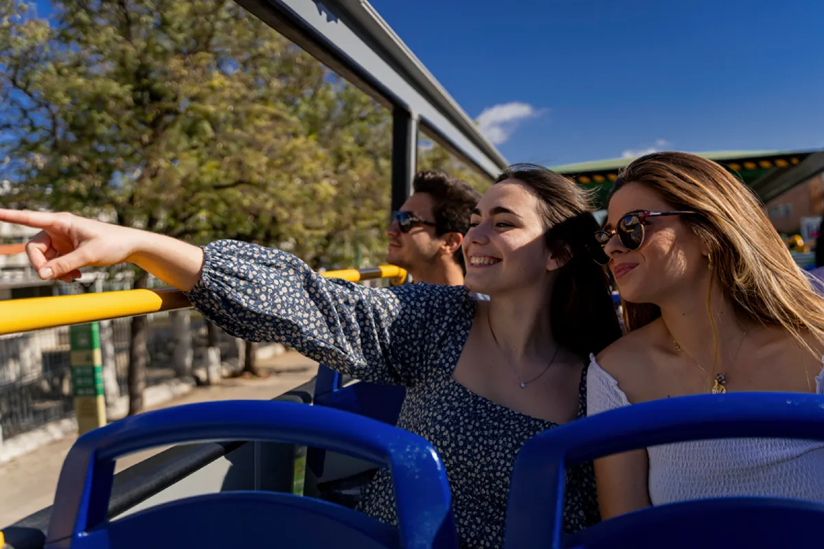 Autobús panorámico Sevilla Sevirama
