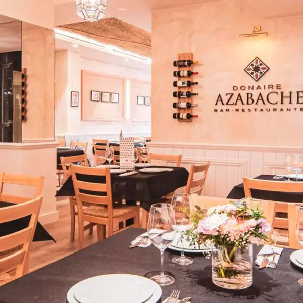Donaire Azabache, Siviglia