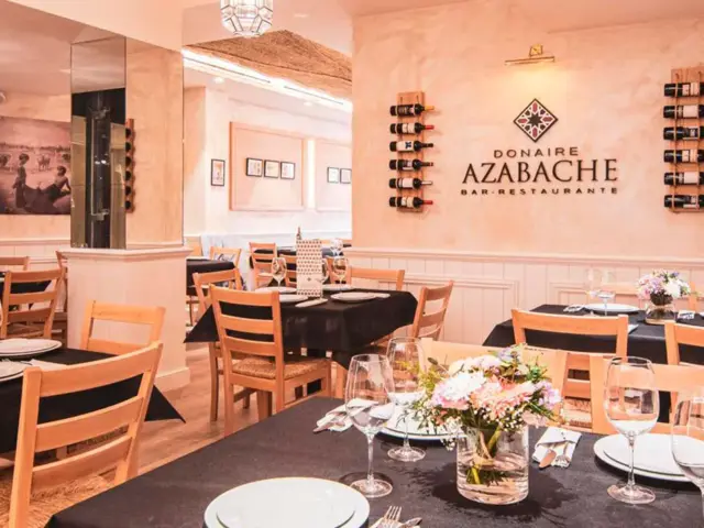 Donaire Azabache, Sevilla