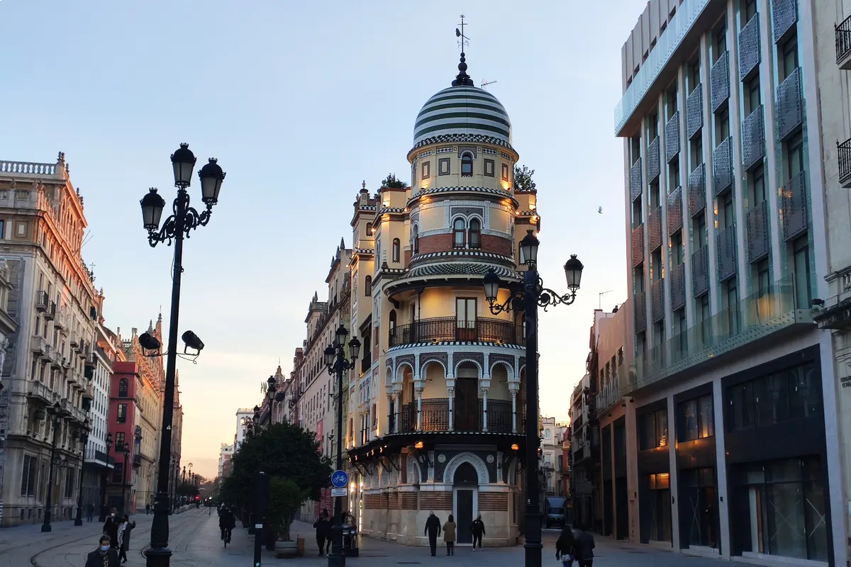 Sevilla Esencial a pie: Catedral, Alcázar y más