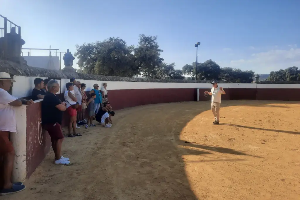 Visita a una ganadería de Toros Bravos en Sevilla