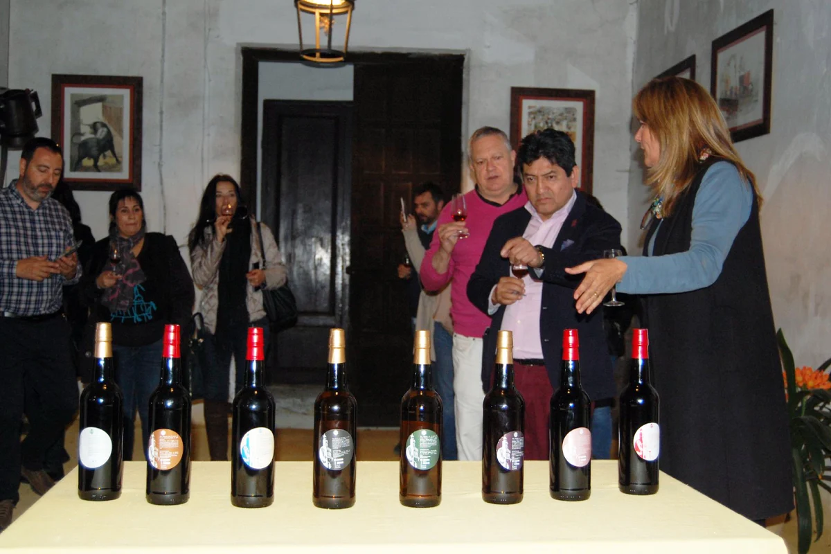Visita a las Bodegas Halcón en Lebrija