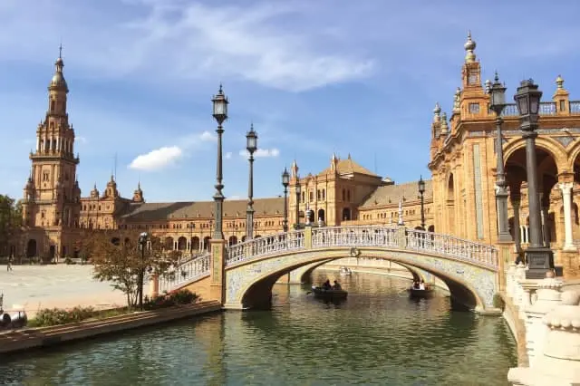 Visita guiada al Parque de María Luisa y Plaza de España