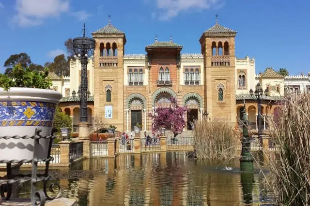 Visita guiada al Parque de María Luisa y Plaza de España