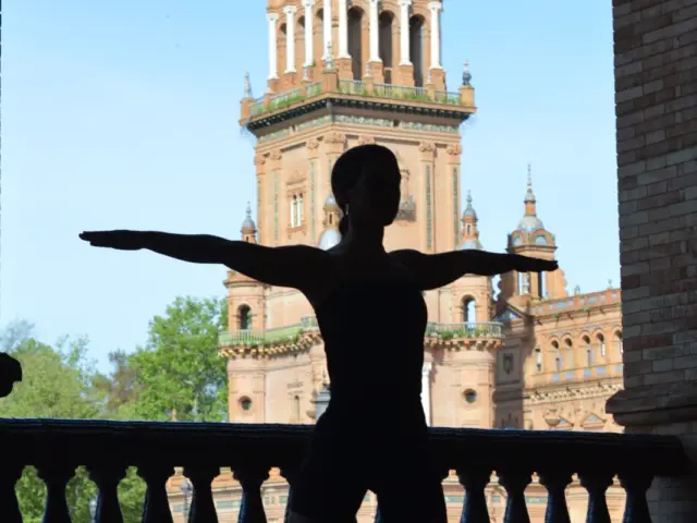 Yoga y Desayuno en el Parque de María Luisa