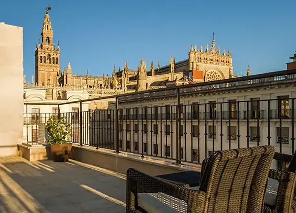 Welldone Cathedral Suites, Sevilla