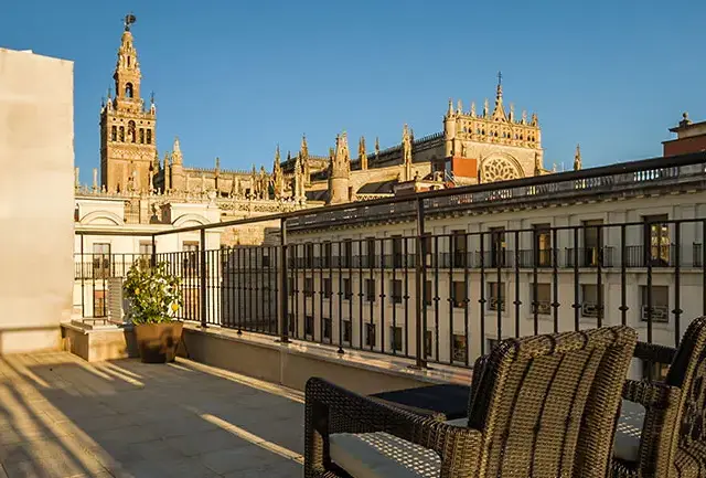 Welldone Cathedral Suites, Sevilla