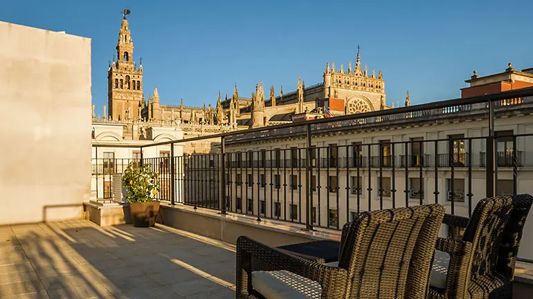 Welldone Cathedral Suites, Sevilla