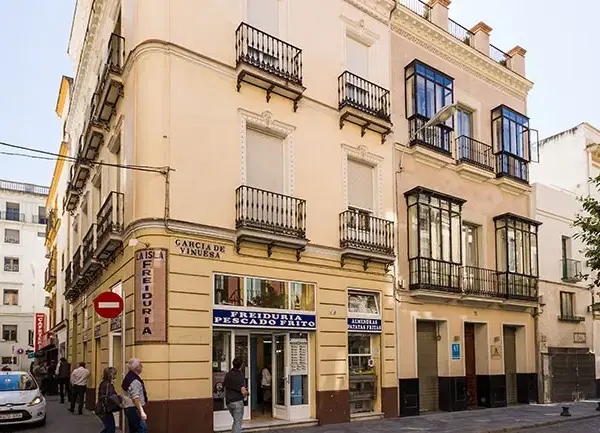 Welldone Cathedral Suites, Sevilla