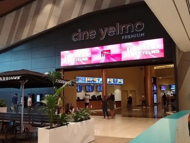 Yelmo Cines Premium Lagoh, Siviglia