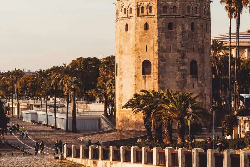 Parada del bus turístico: Paseo Colón