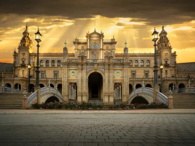 Parada del bus turístico: Plaza España